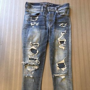 American Eagle Outfitters Distressed jeans